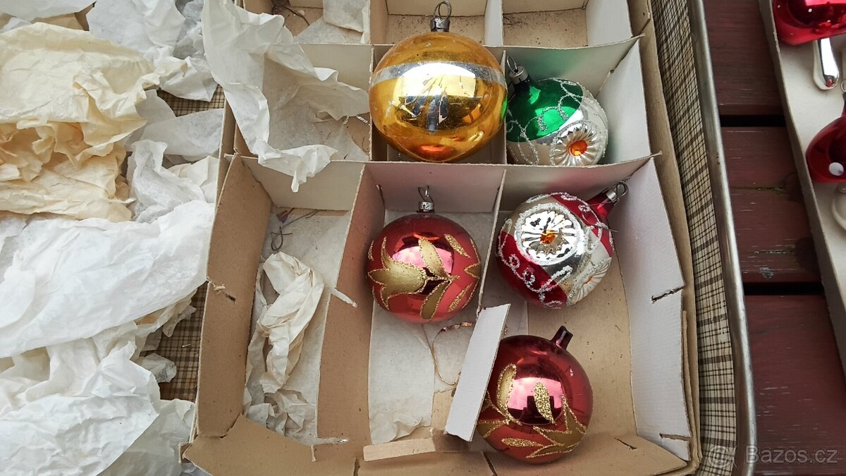 Staré vánoční stromky a ozdoby . - 8