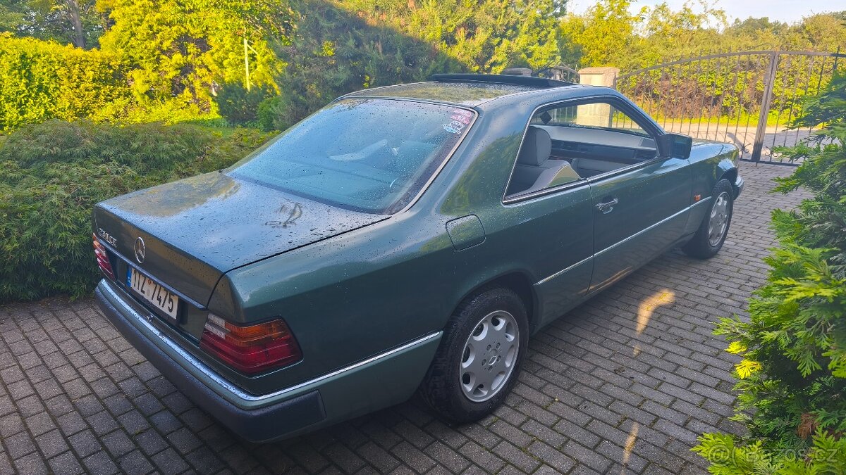 Mercedes C124 230CE servisovaný s historií - 8