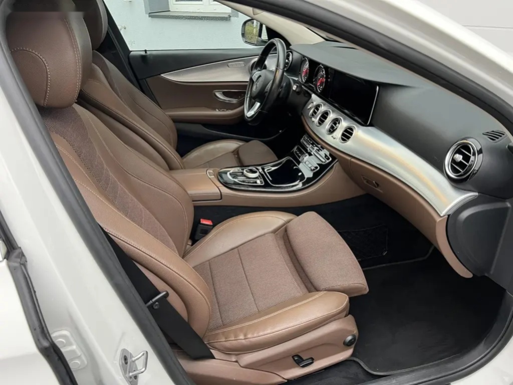 Mercedes-Benz Třídy E, E 220D 4MATIC ALL TERRAIN - 8