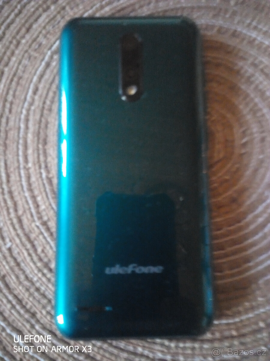 Prodám dva telefony. Ulefone - 8