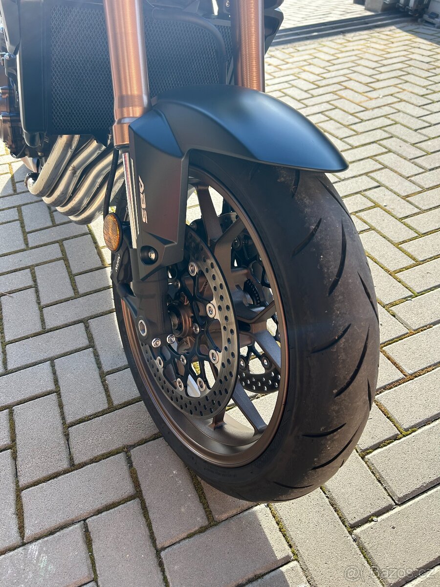 Honda CB 650R 2022 - 8