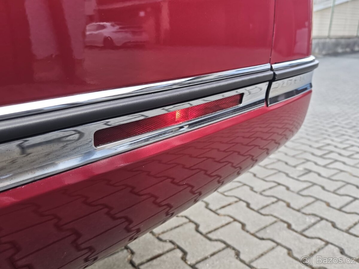 Cadillac DeVille - 8