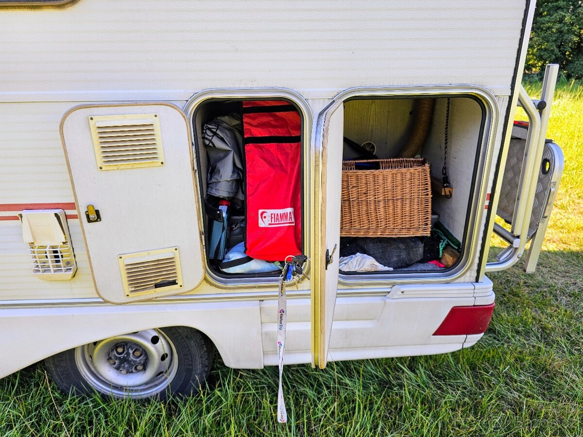 Prodám obytný vůz Fiat Ducato Granduca 1.9TD – 5 míst - 8