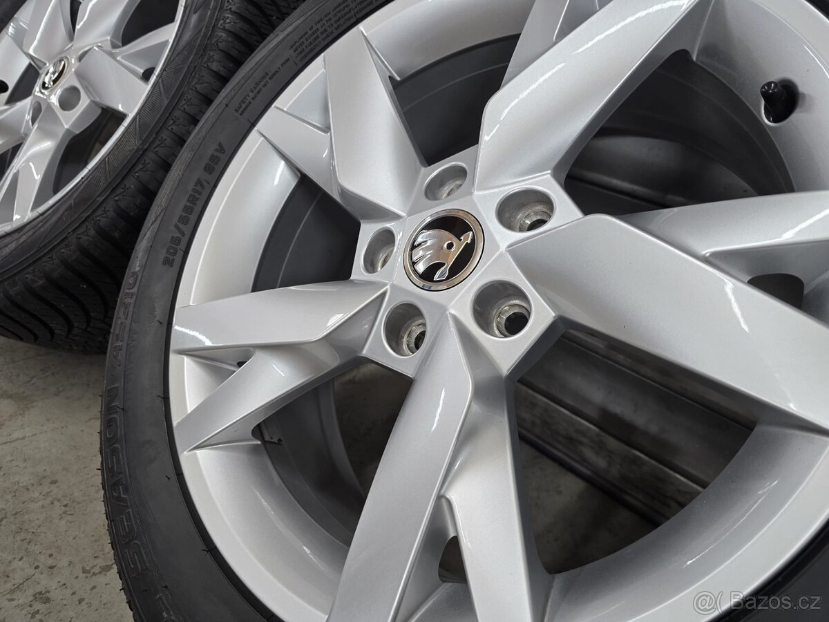 Zimní sada alu kol Škoda Octavia 4 r17 - 8