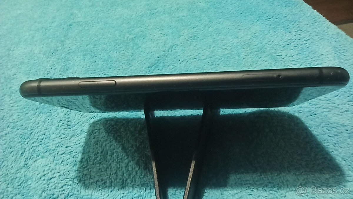 iPhone 11, 64 GB Black - 8