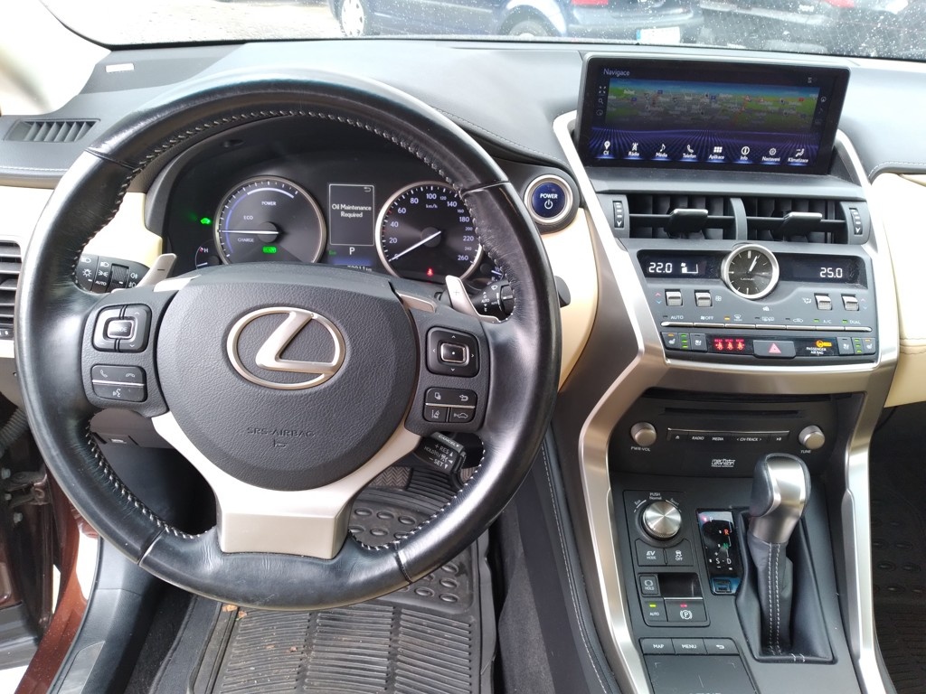 LEXUS NX300h AWD LUXURY 1.MAJITEL,ČR,DPH - 8