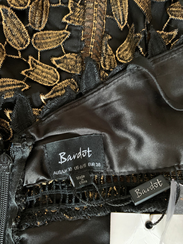 Pouzdrové šaty Bardot - 8