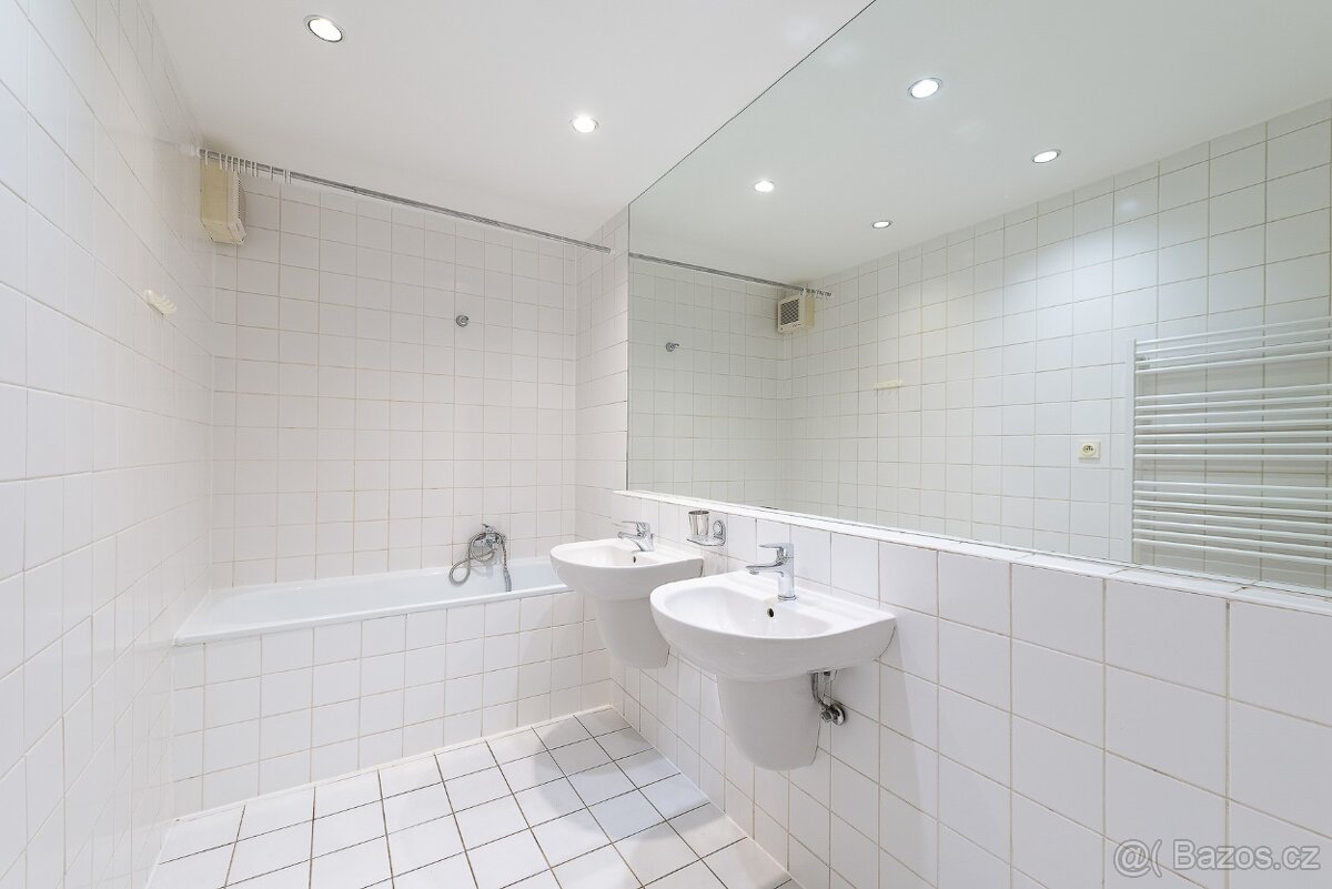 3+1 Holešovice, ul Umělecká - 8