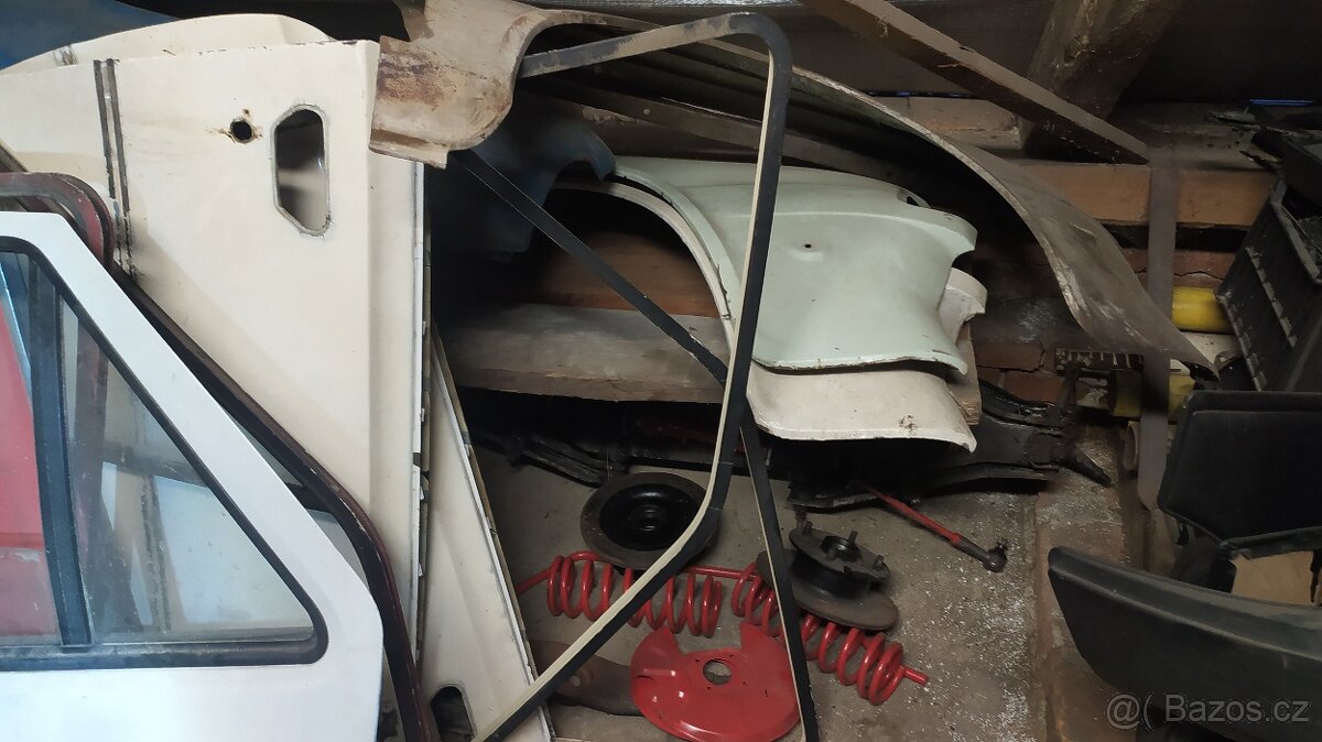 Karburátory,díly Wartburg - 8