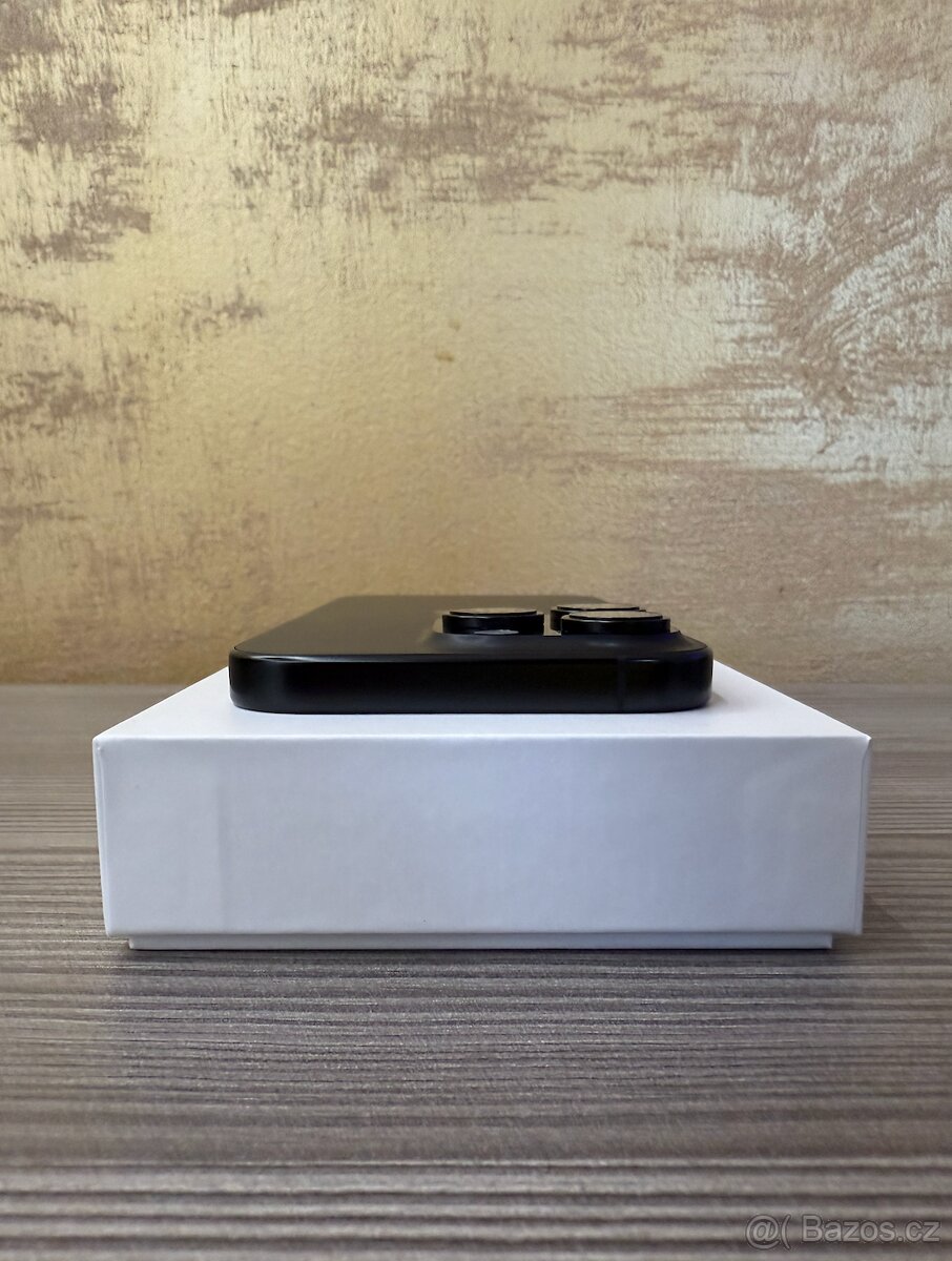Apple iPhone 16 Pro 256GB černý titan, 95% baterie - 8