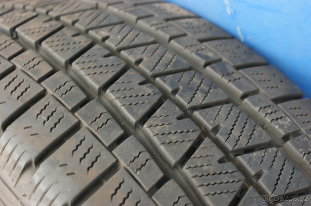 zimni pneu a alu kola Ford Transit 5x160 hezky model kol R17 - 8