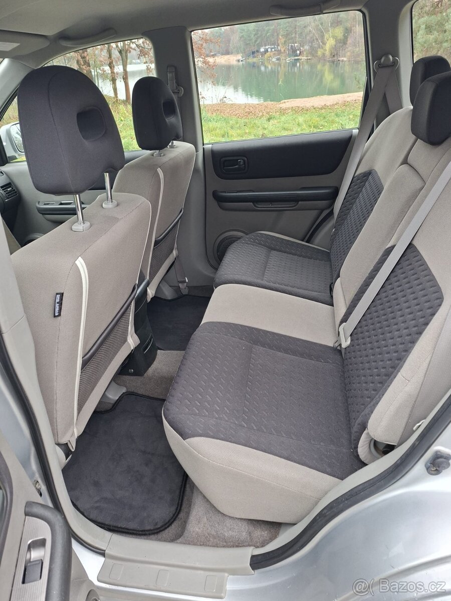 Nissan X-Trail 2.2 dci 100 kw 4x4 - 8