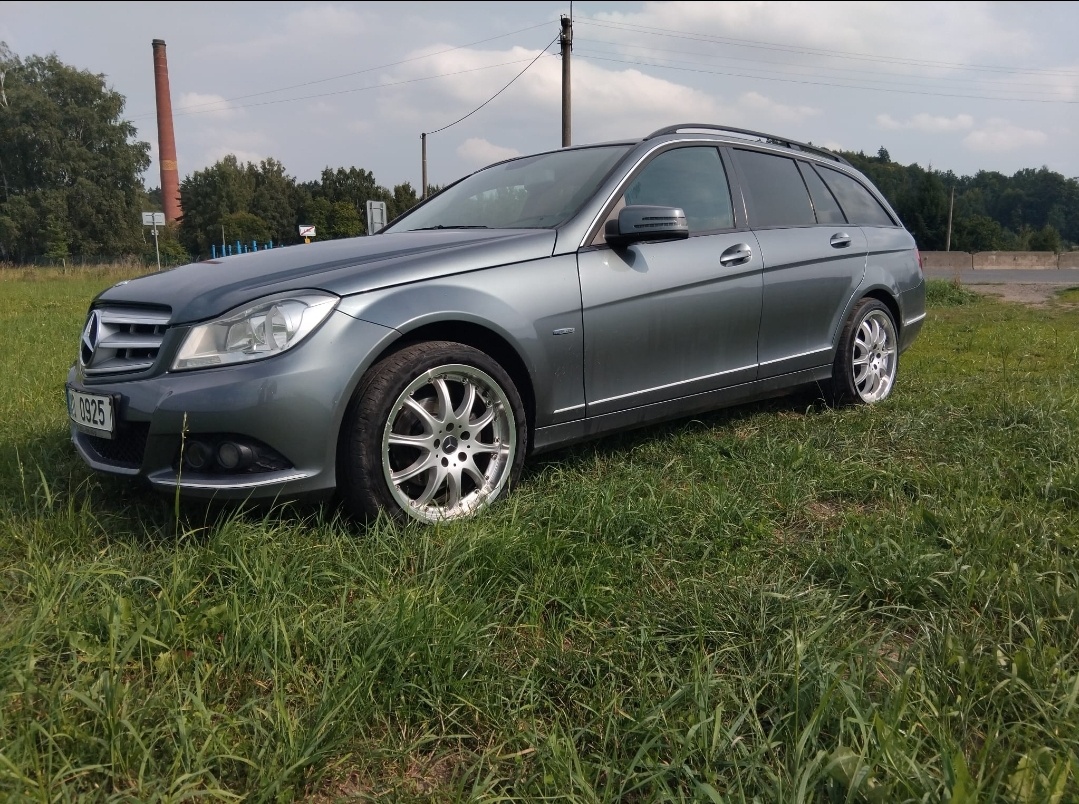 Prodam Mercedes 180 C - 8