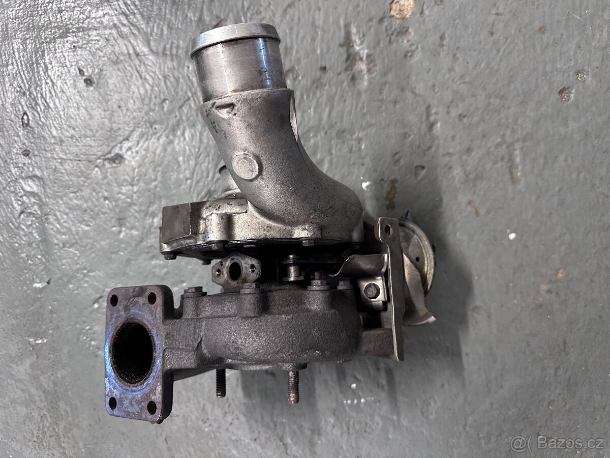 Opel Signum Vectra 3.0CDTi Turbo a příslušenství motoru - 8