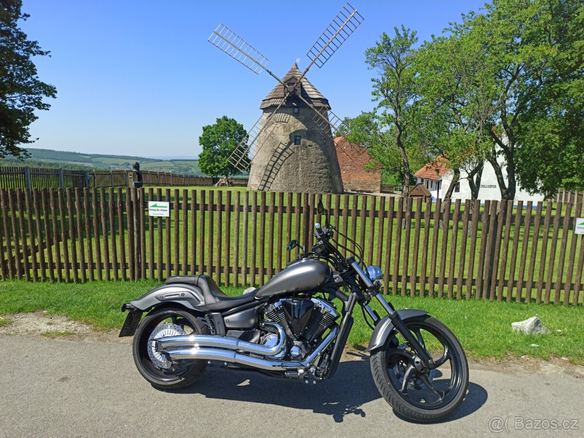 Yamaha XVS 1300 Stryker - 8