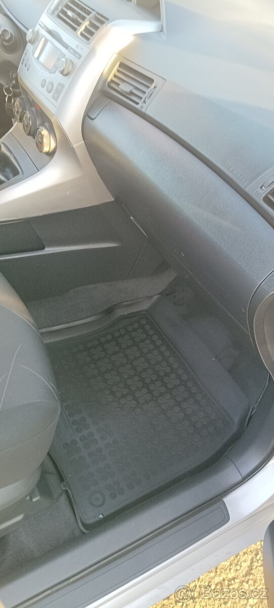 Toyota Verso 2.0 - 8