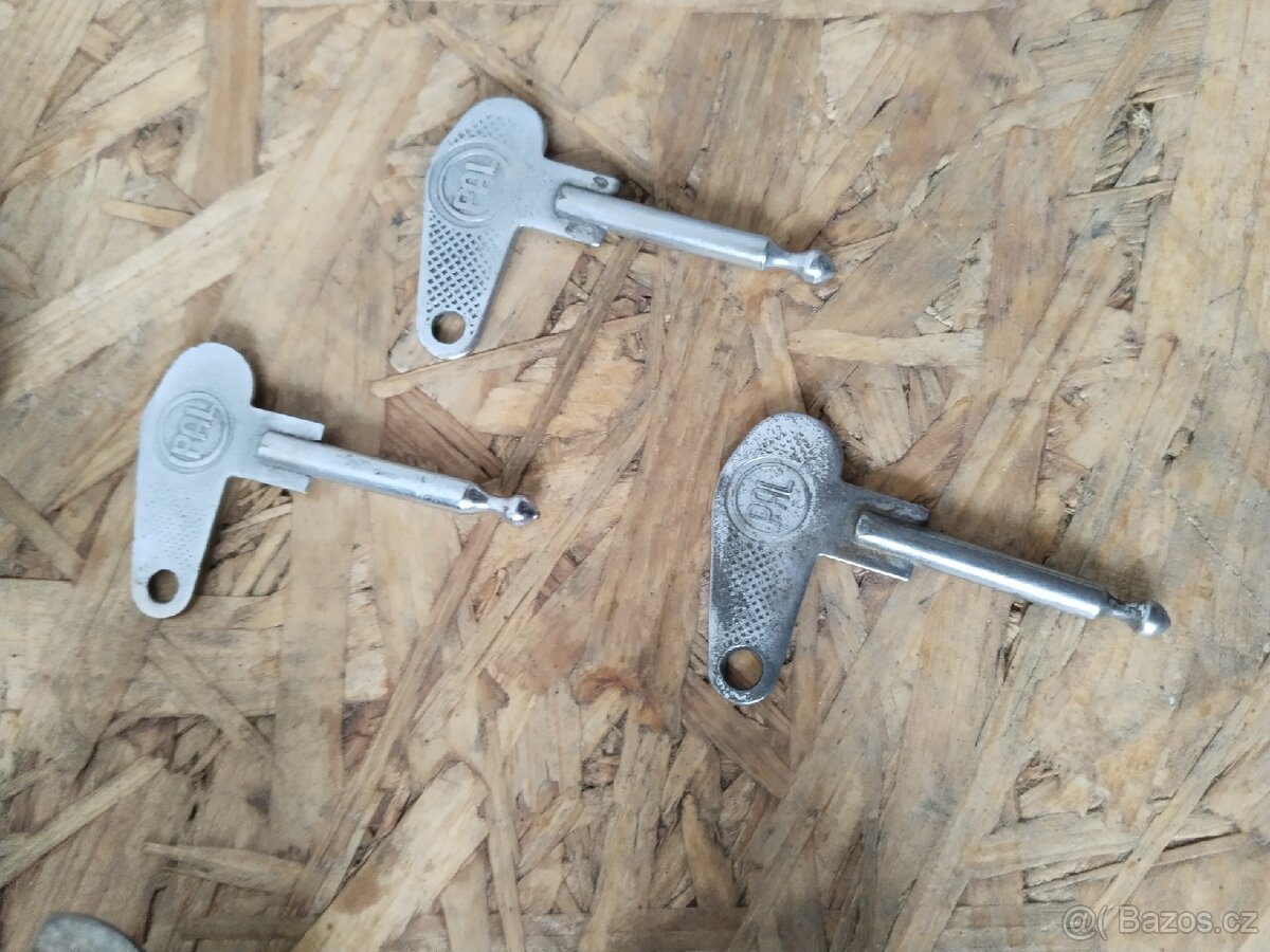 Jawa kývačka, panelka, ČZ, sportka - spínací skříňka - 8