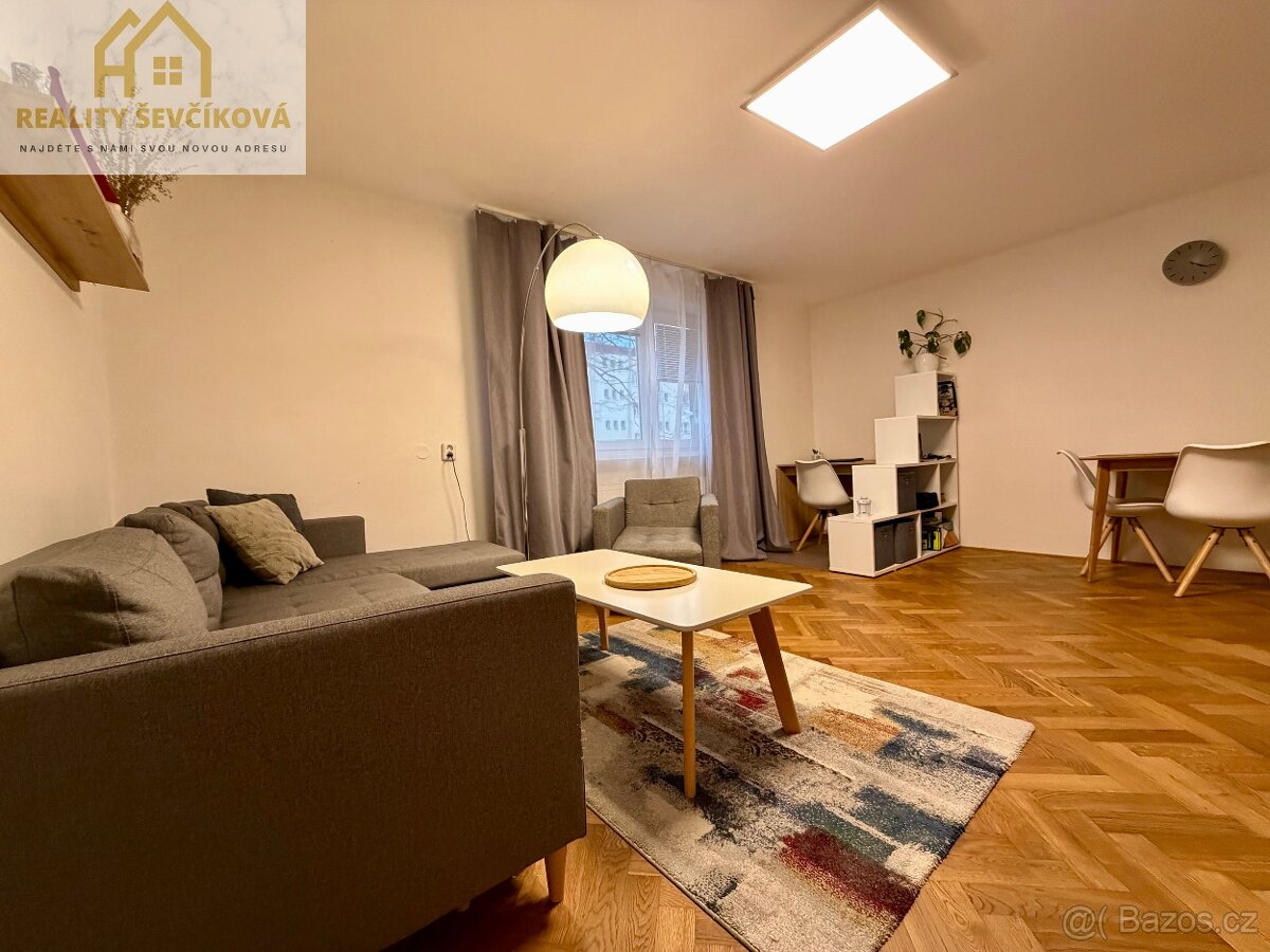 Pronájem zařízeného 2+1 po rekonstrukci, 63 m2 – Jiránkova - 8