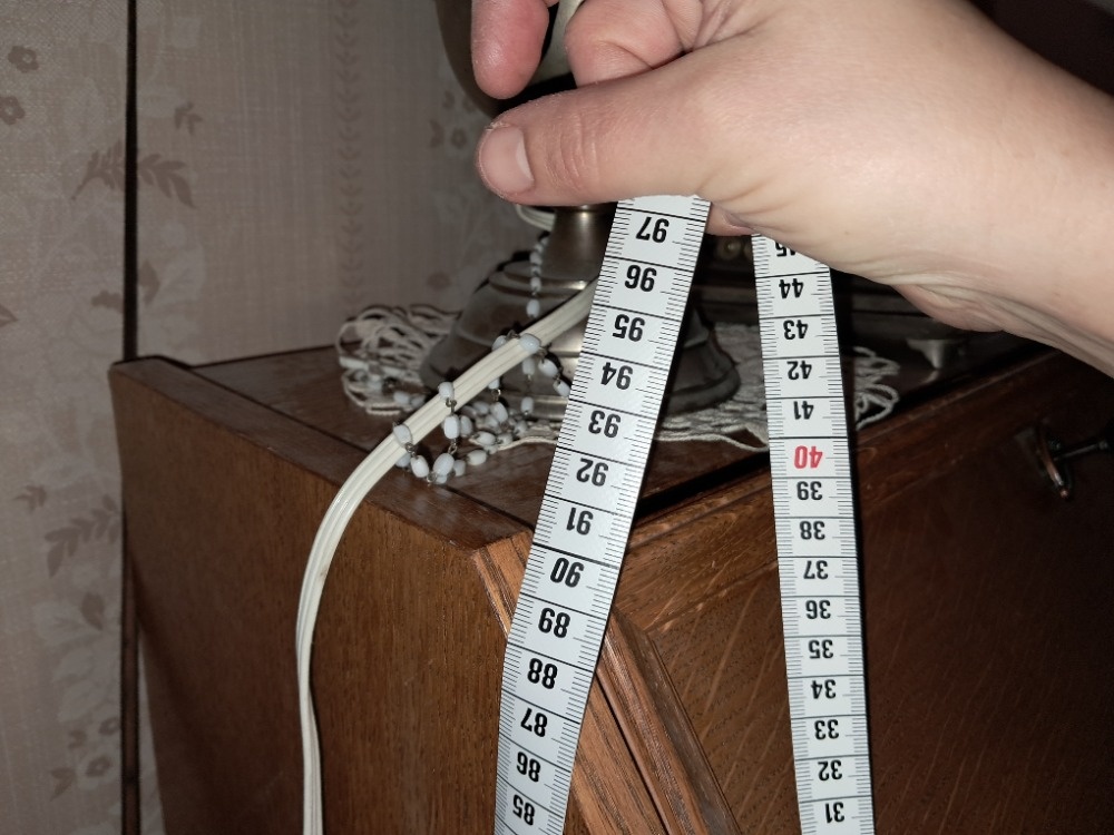 Komoda, skříňky, sekretář - 8