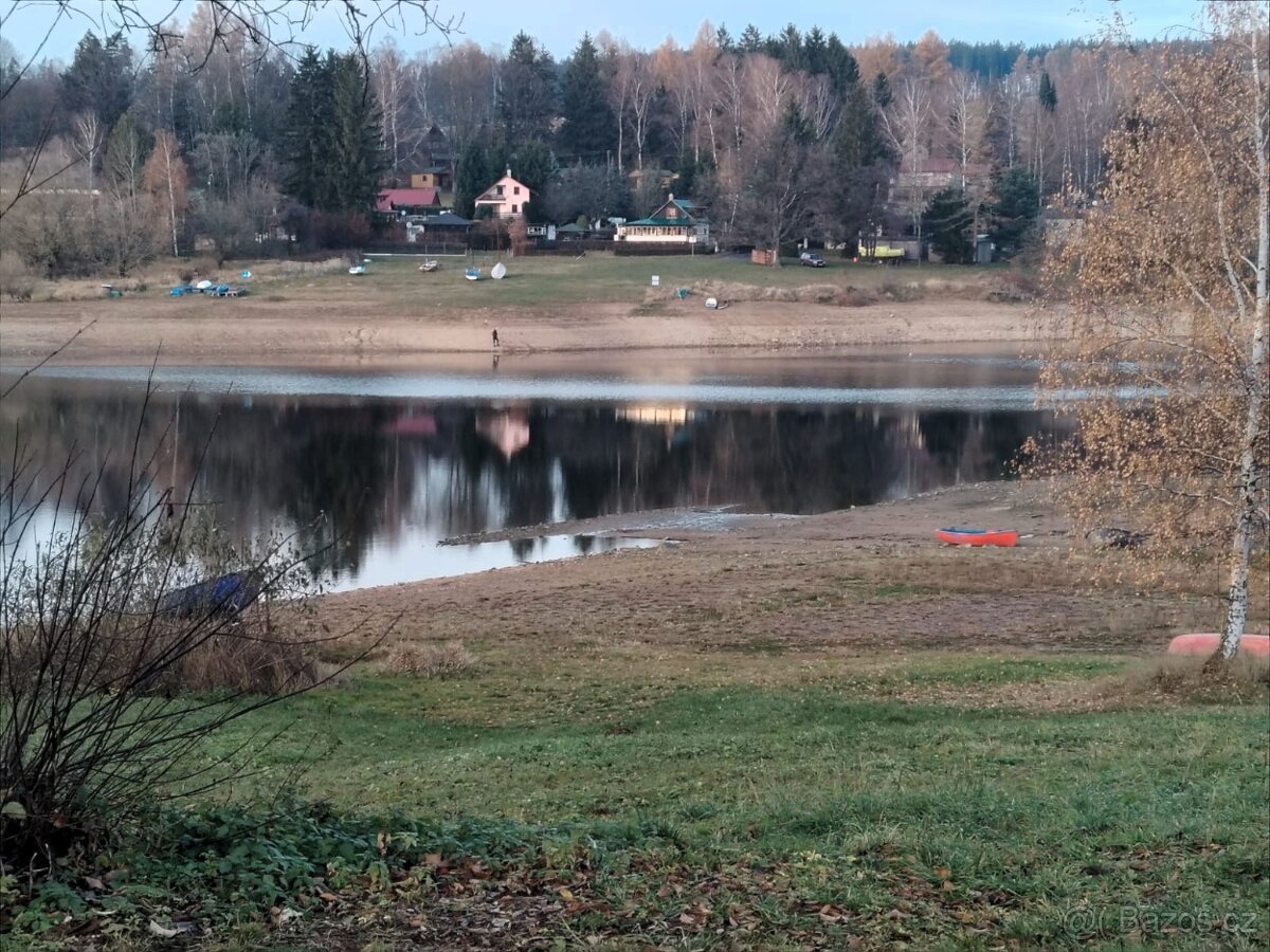 Chata 37m2 s pozemkem 497m2 - Hoješín, Seč - 8