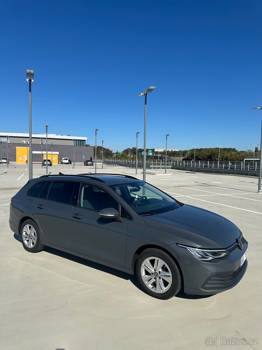 VW Golf 8 Variant 2.0 TDI 85 kW – 2021 - 8