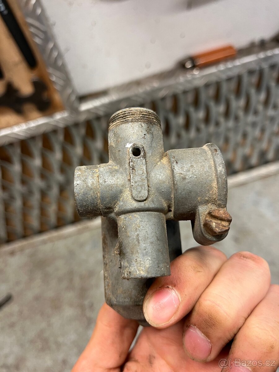 Torza karburátorů asi ČZ 125 B, T - 8