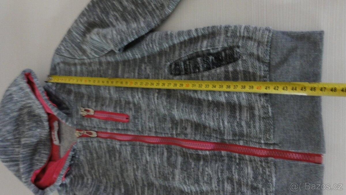 Svetřík, mikina velikost 122/128 a svetr a mikina vel. 122 - 8