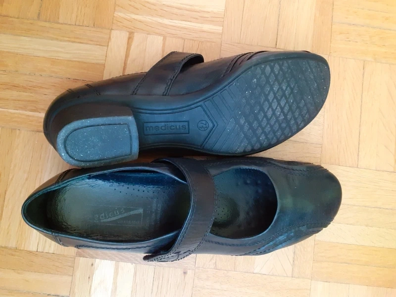 Dámské lodičky černé Medicus 41,5-42 - 8