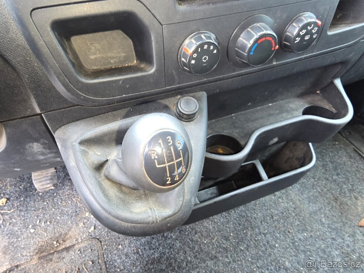 Renault Master 2,3 DCI - 8