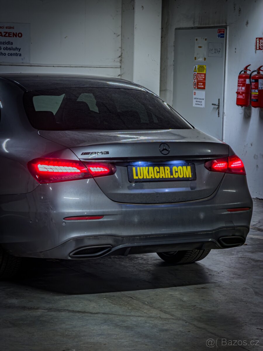 MERCEDES E KLASS 220d AMG 4 Matic - 8