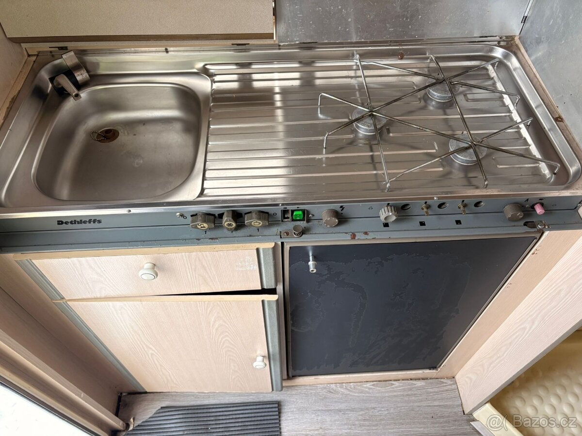 Dethleffs 380, WC, 100km/h - 8