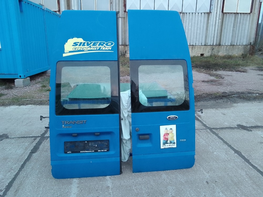 Zadní prosklené dveře na Ford Transit - 8