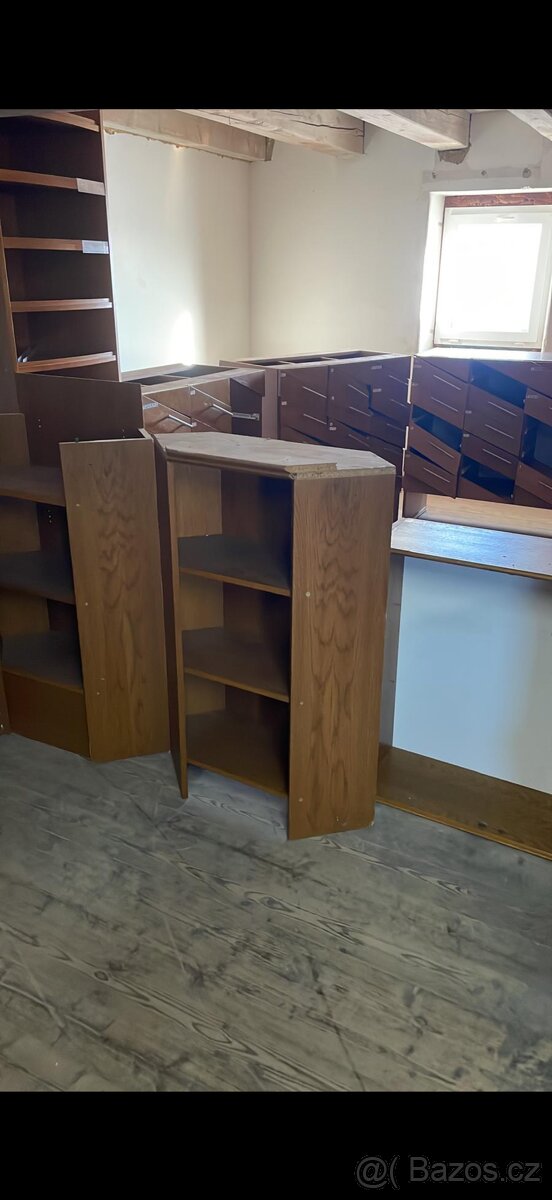 Vybavení obchodu - 8