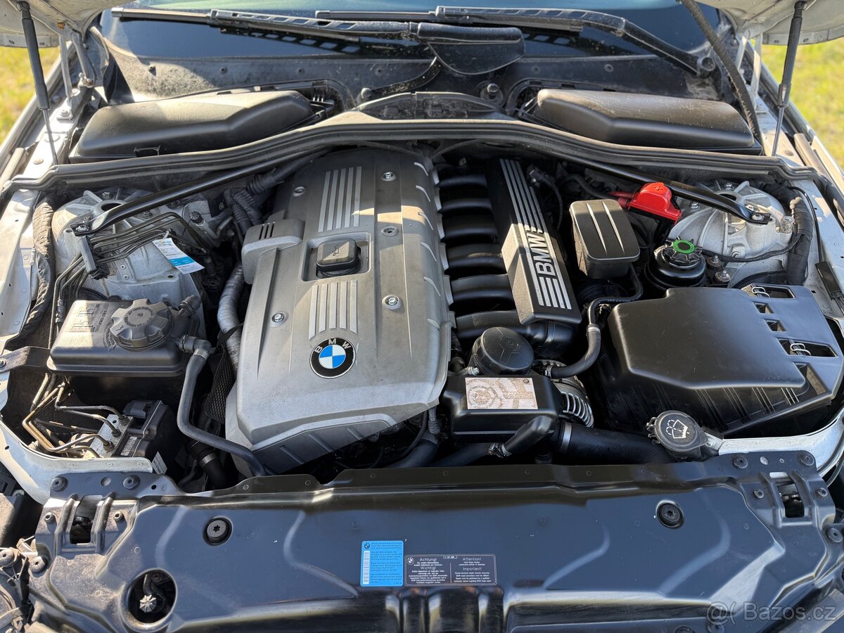 BMW E61 525xi - 8