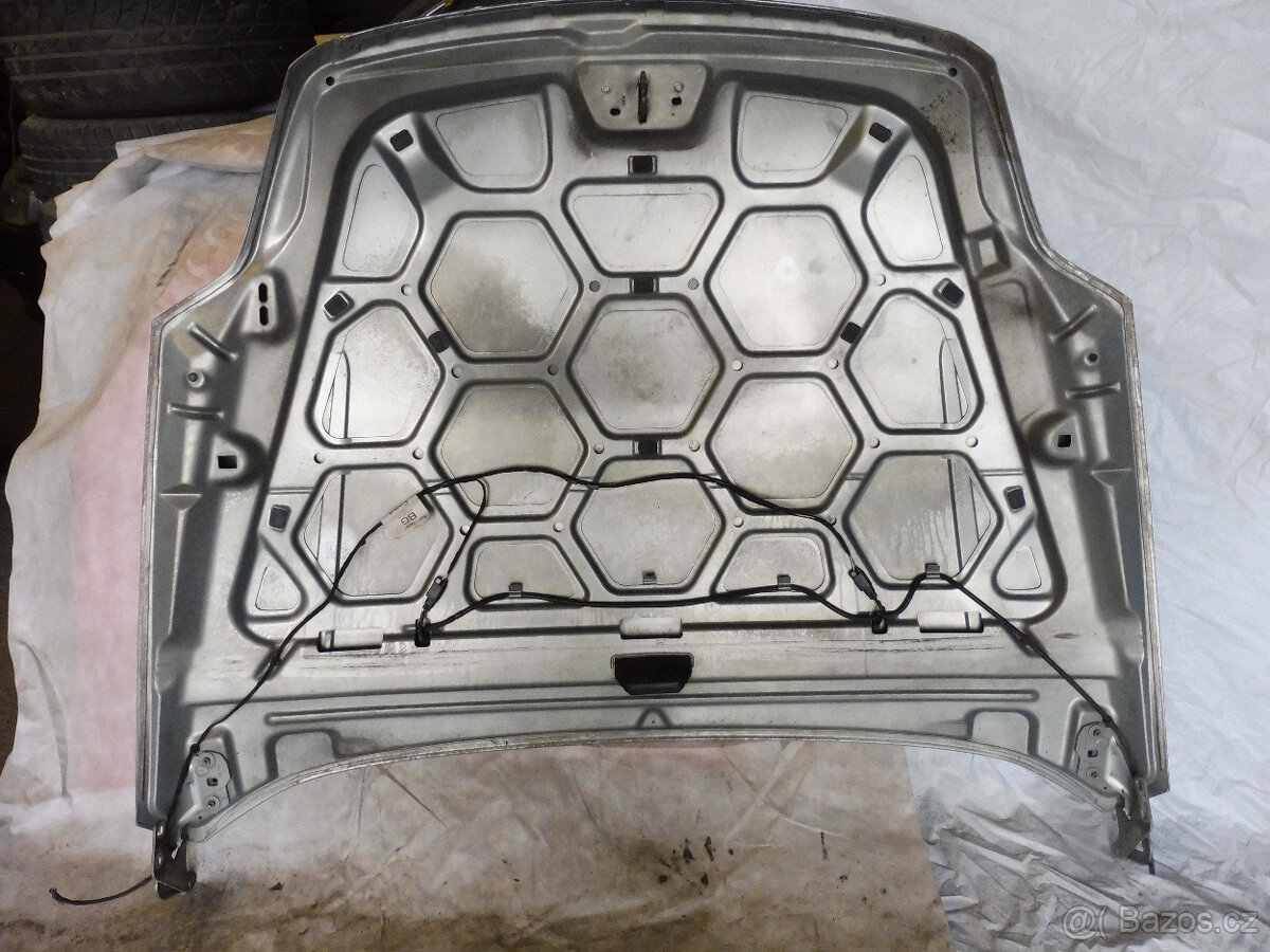 Prodám díly z nebouraného FORDU MONDEO 2,0i16V, rv:2008 - 8