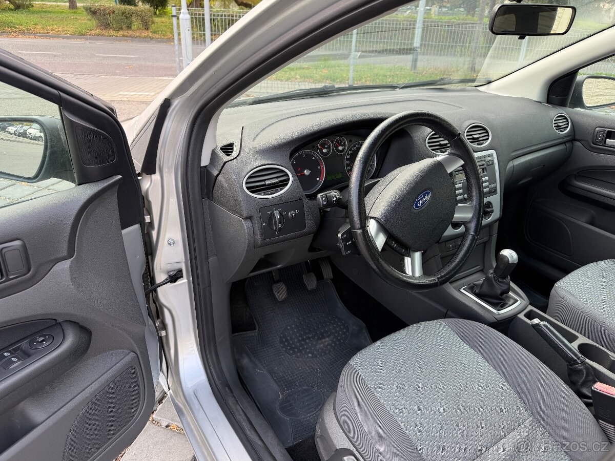 Ford Focus kombi 1,6Tdci 66kW r.v.2006 Serviska - 8