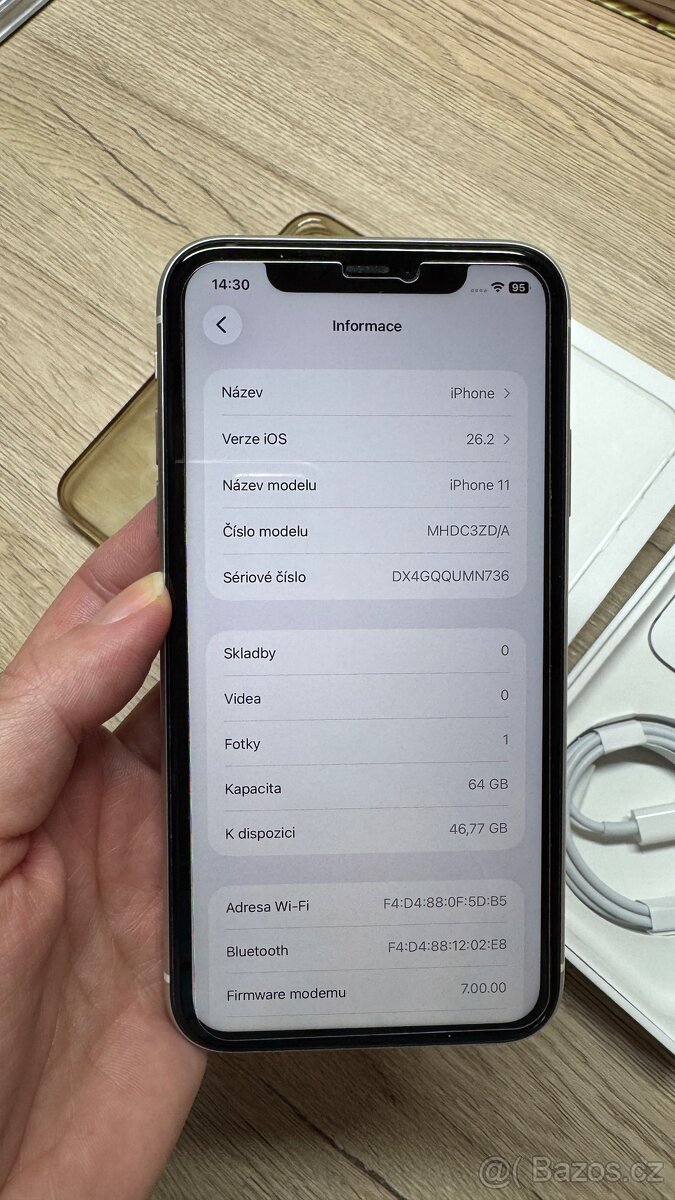 Prodám bílý iPhone 11 64GB - top stav - 8