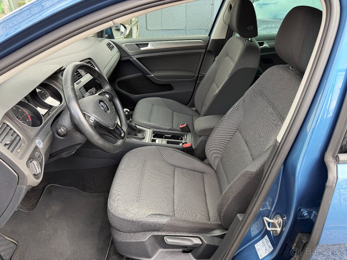 Volkswagen Golf 1,4 TSi Serviska, ParkPilot, ALU - 8