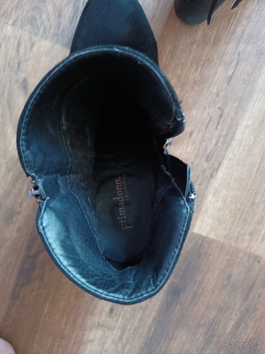 Kotníkové černé boty - 8