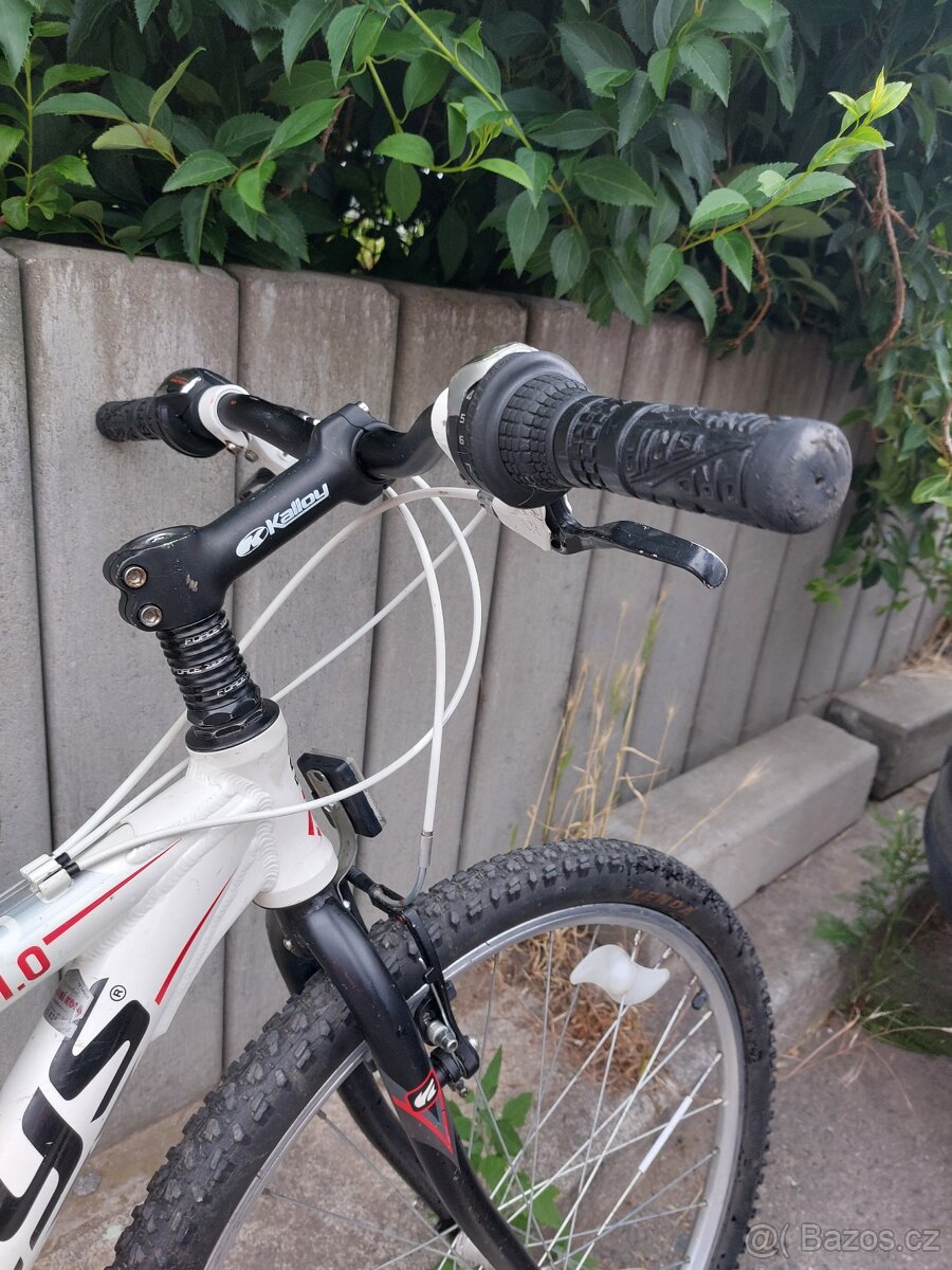 Horské kolo Kellys - velikost rámu 15,5 - 8