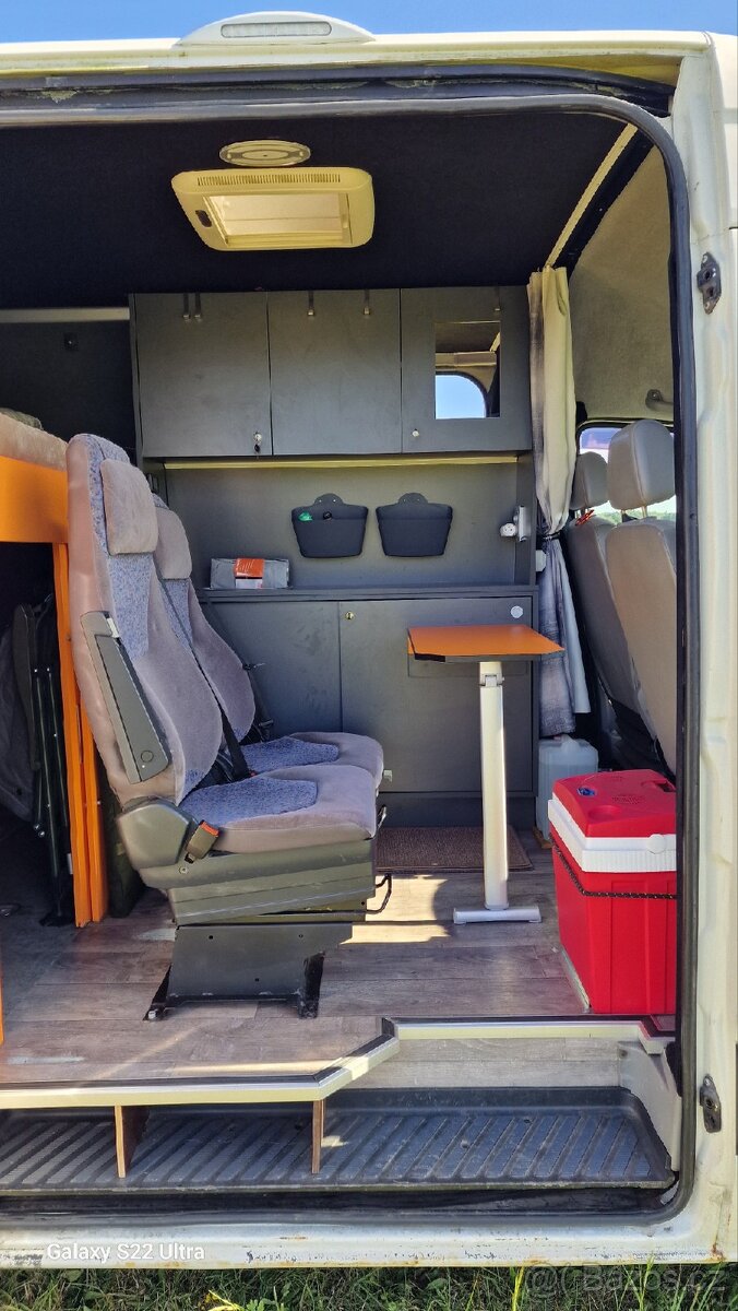 Obytná dodávka VW Crafter - 8