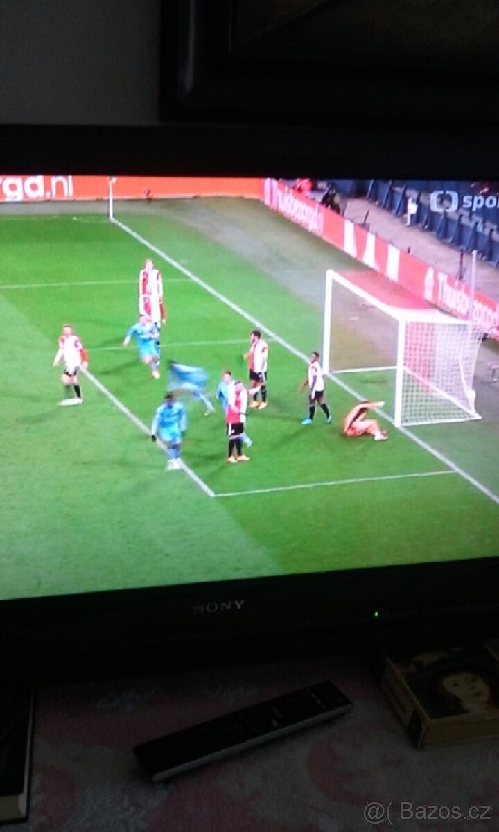 Sony Bravia KDL 32 V4220 - 8