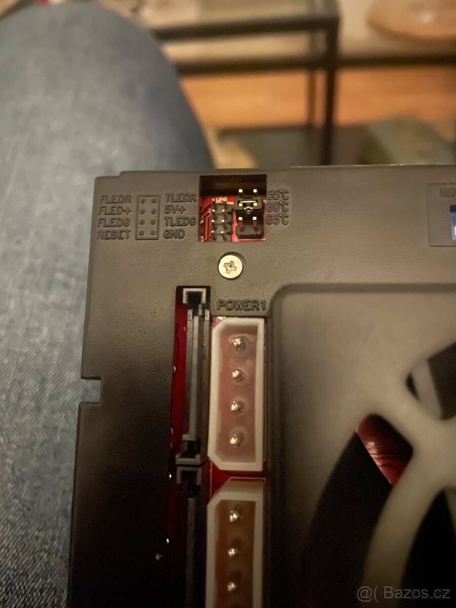 CHIEFTEC Box (klec) na 4 HDD - 8