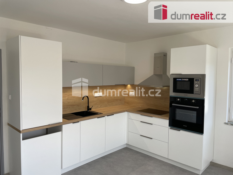 nájem 2+1 v RD se zahradou, Divnice u Slavičína - 8