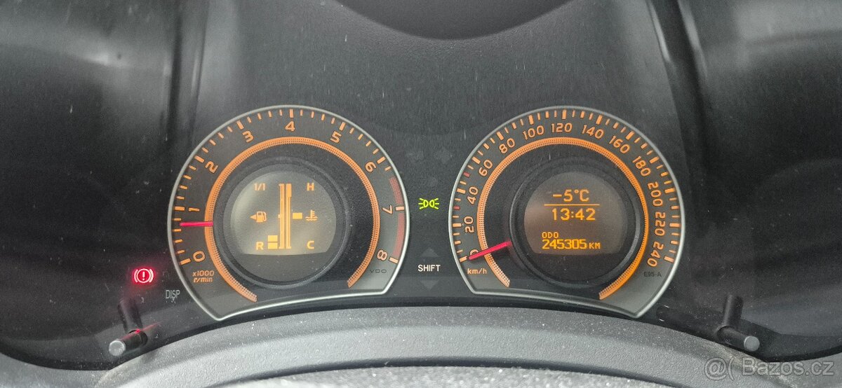 Toyota auris 1.4i rok 2008 - 8