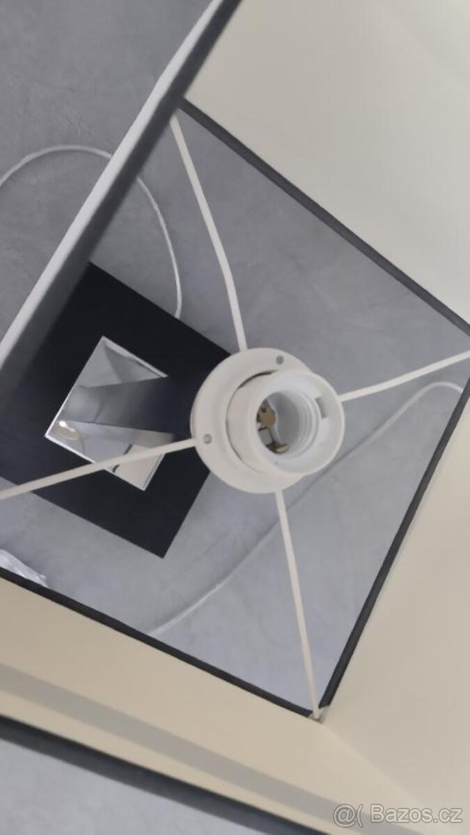 STOLNÍ SVÍTILNA - LAMPA - 8
