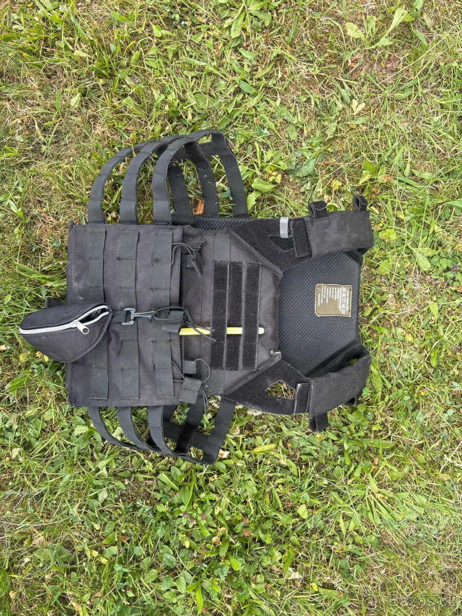 Vybavení airsoft - 8