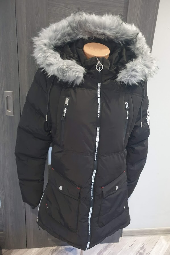 Krásná delší zimní bunda na hory - 8