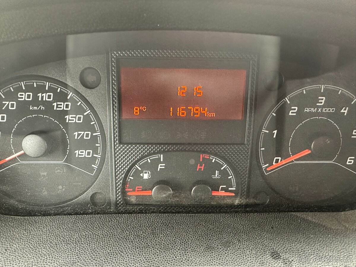 prodám Citroen Jumper 2,2 HDI L4H2 vadný motor - 8