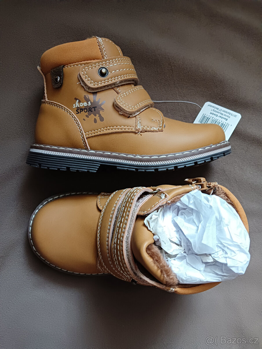 13x NOVÉ ZNAČKOVÉ BOTY A OBLEČENÍ PRO DĚTI KLUKY - 8